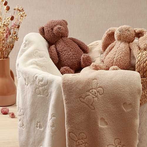 М'яка ковдра з зайчиком BabyOno 1567/02 75×100 см — ціна, відгуки