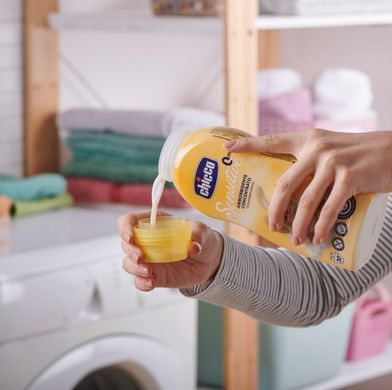 Пом&rsquo;якшувач тканин Chicco &ldquo;Tender Touch&rdquo; серії &ldquo;Sensitive&rdquo;, 750 мл. 68294.10