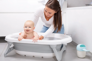 Выбор детской ванночки: советы для начинающих родителей