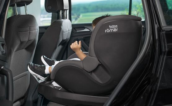 Автокрісло BRITAX-ROMER DUALFIX PLUS