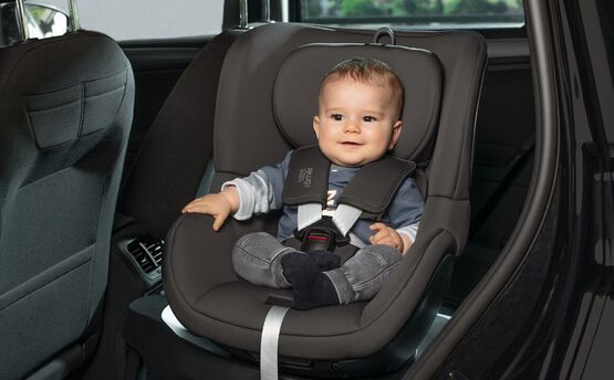 Автокрісло BRITAX-ROMER DUALFIX PLUS
