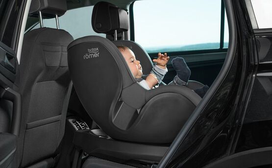Автокрісло BRITAX-ROMER DUALFIX PLUS